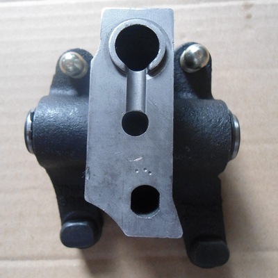 东风康明斯6BT发动机摇臂总成3934920 性能特点与选购指南